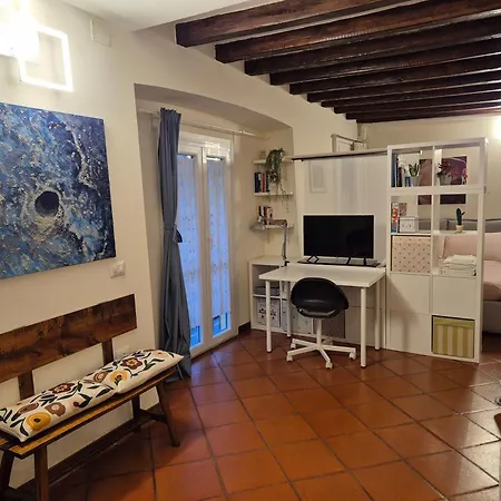 Apartment Open Space In Porta Venezia Milan